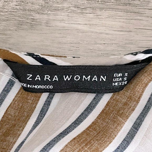 🌺 Zara Stripe Ruffle High Low Lightweight Tan Sleeveless Blouse Size S - Picture 7 of 11